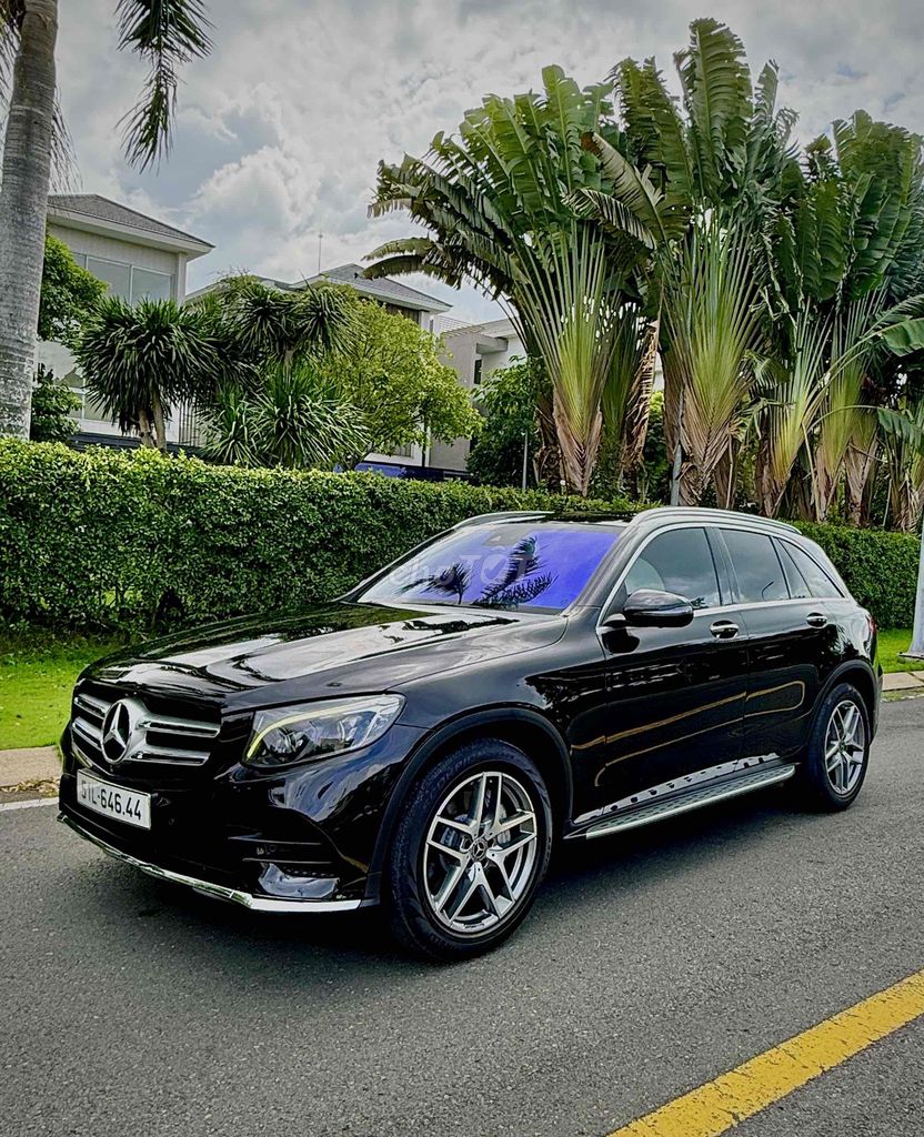 Mercedes-Benz 2019 - ảnh 1