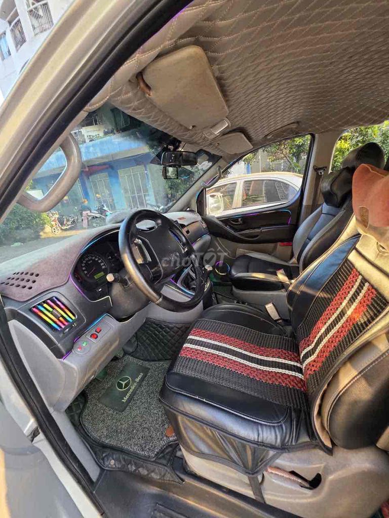 Hyundai Starex 2008 - ảnh 4