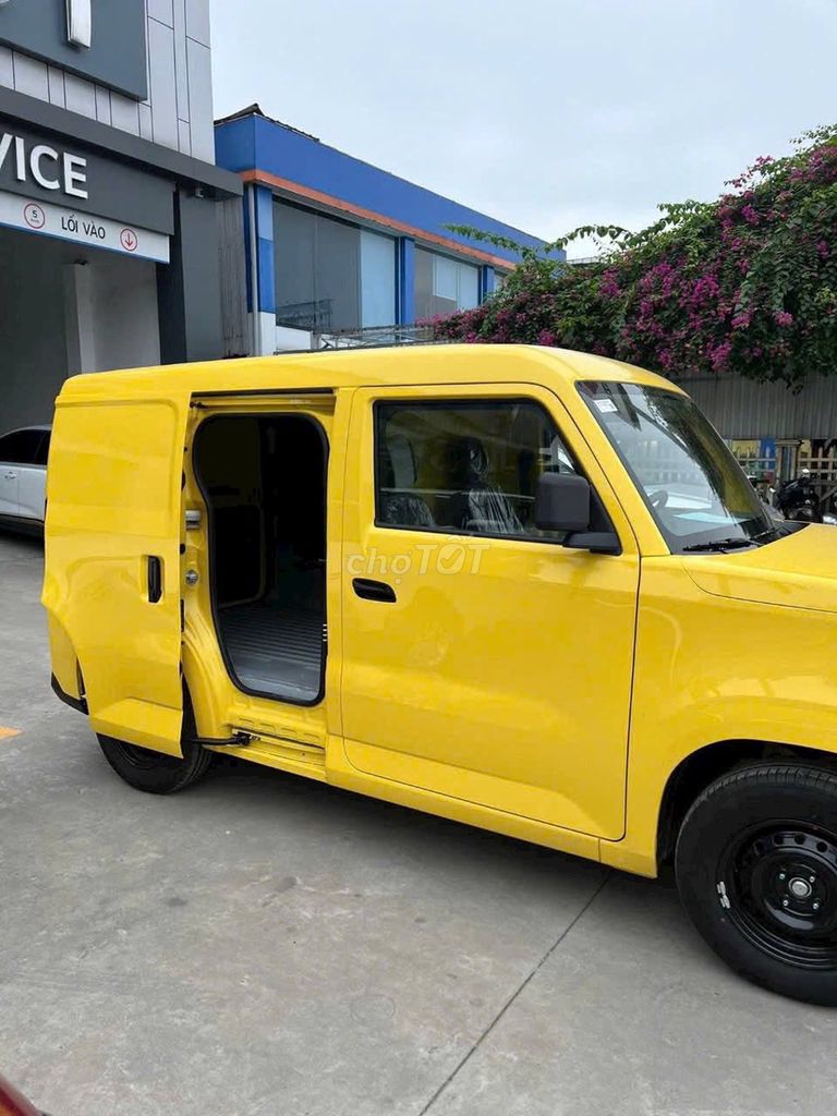 VinFast EC VAN - ảnh 4