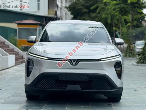 VinFast Limo Green AT 2025 - ảnh 1