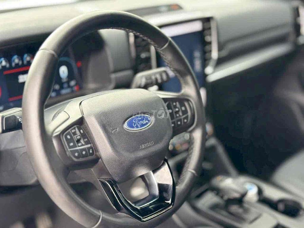 Ford Everest 2025 - ảnh 5