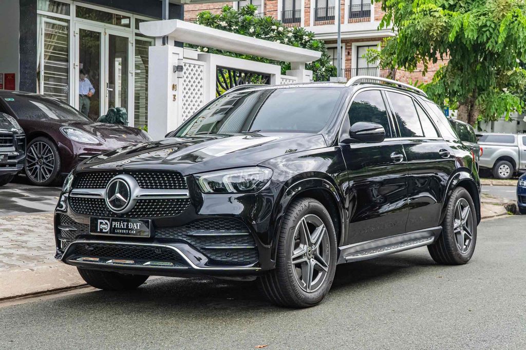 Mercedes-Benz 2022 - ảnh 1