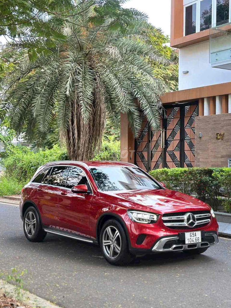 Mercedes-Benz 2021 - ảnh 1