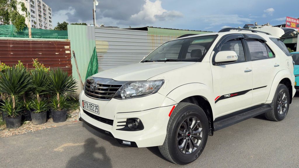 Toyota Fortuner 2016 - ảnh 2