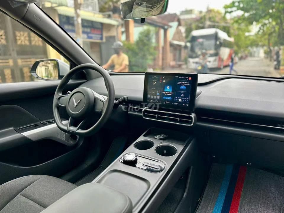 VinFast Limo Green 2025 - ảnh 5