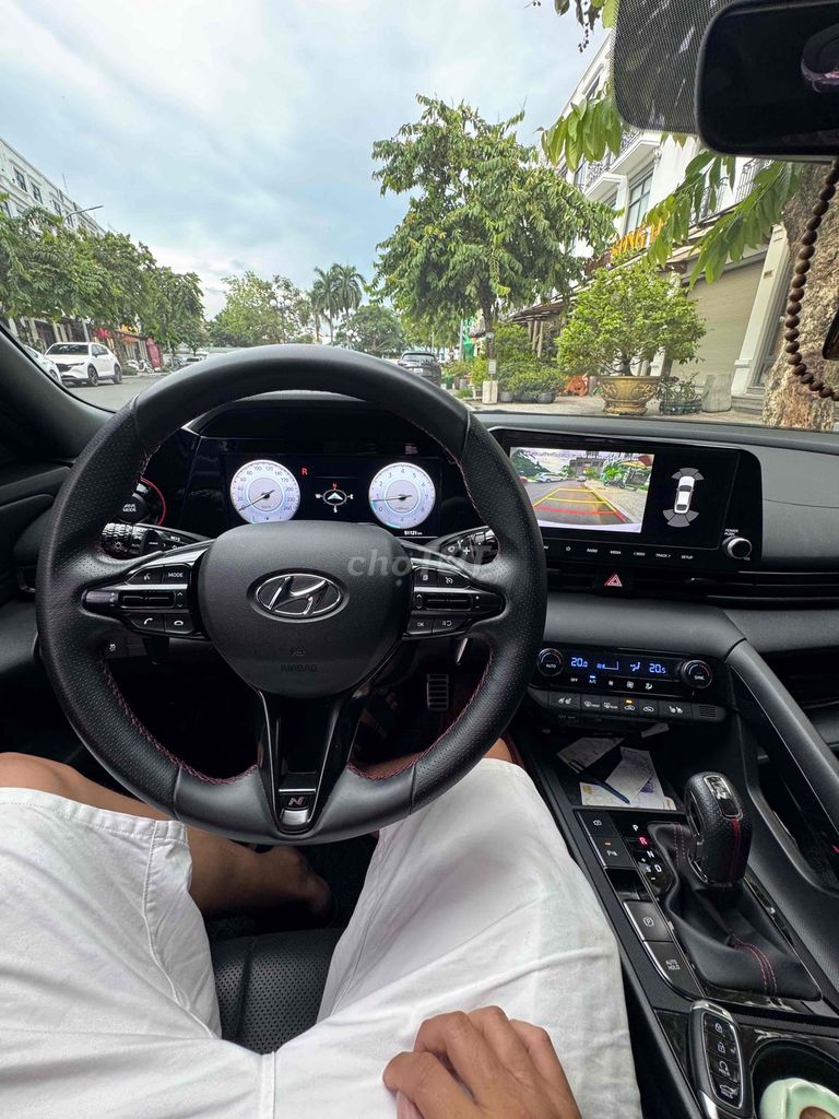 Hyundai Elantra 2022 - ảnh 2