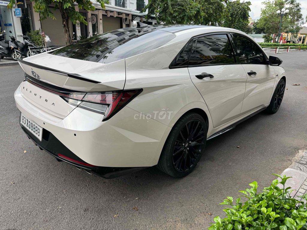 Hyundai Elantra 2022 - ảnh 5