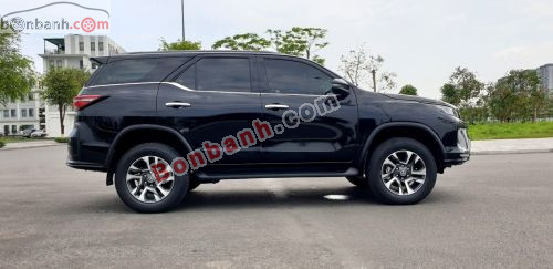 Toyota Fortuner Legender 2.4L 4x2 AT 2026 - ảnh 2