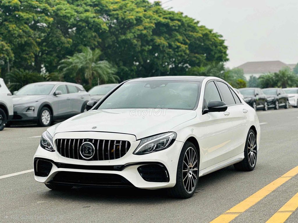 Mercedes-Benz 2017 - ảnh 1