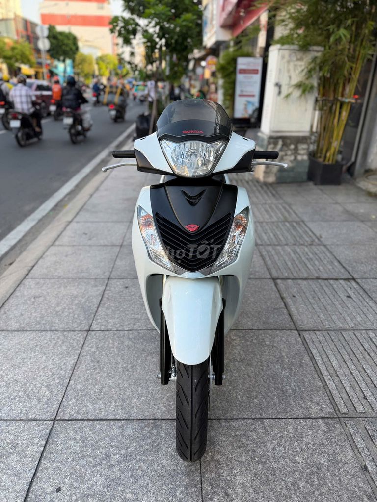 Honda SH 2012 - ảnh 1