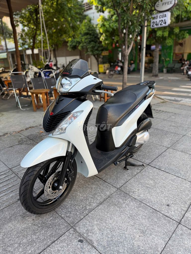 Honda SH 2012 - ảnh 2