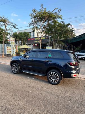 Ford Everest 2021 - ảnh 1