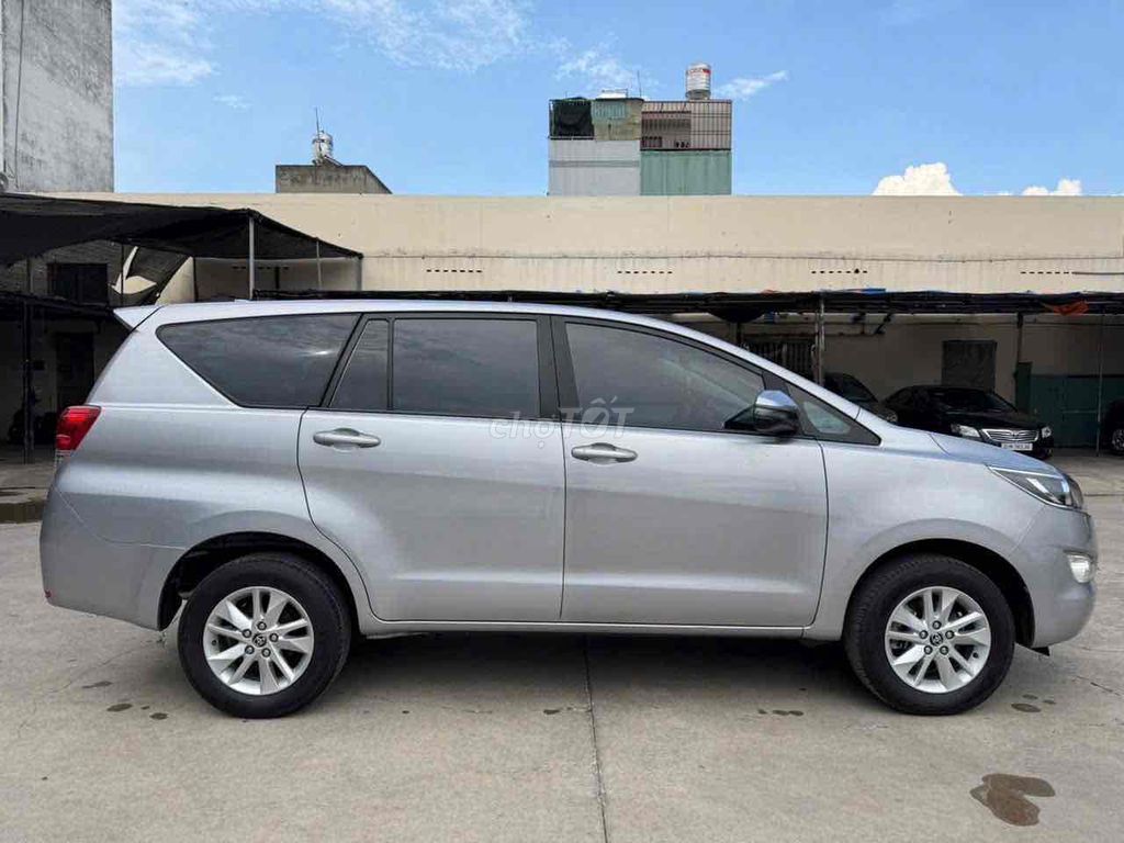 Toyota Innova 2.0E 2019 - ảnh 3