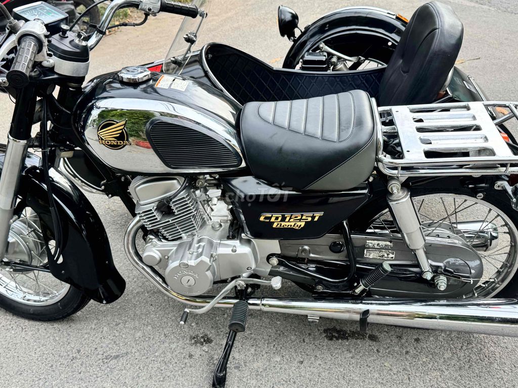 Honda CD 2018 - ảnh 1