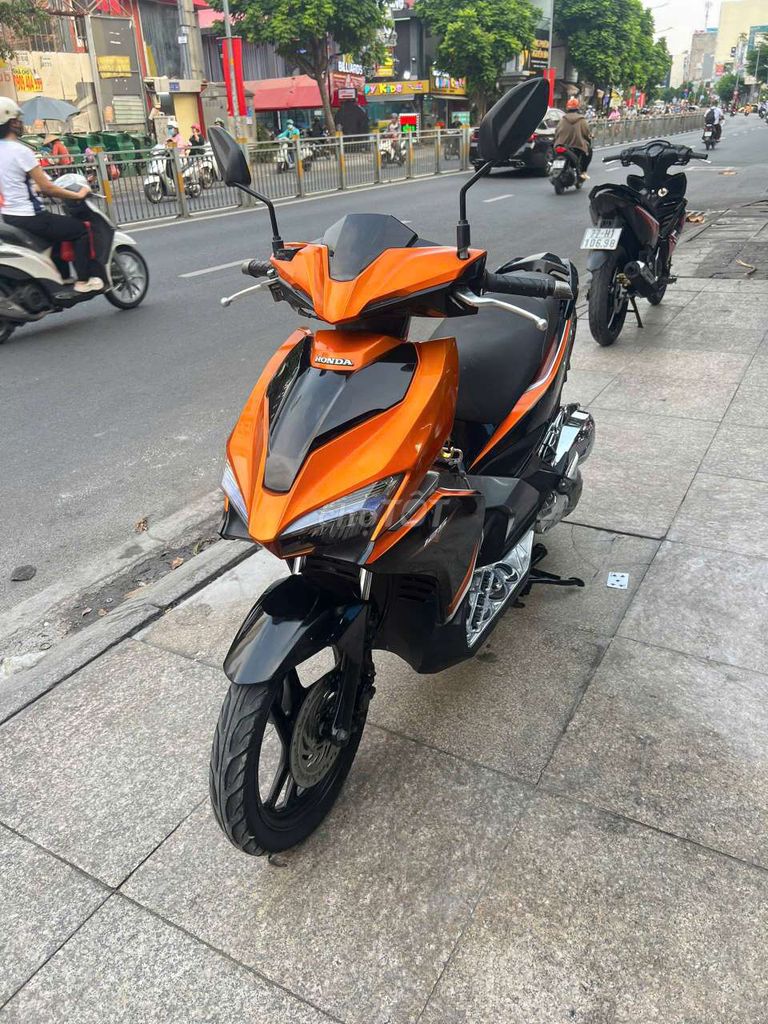 Honda Air Blade 2017 - ảnh 1