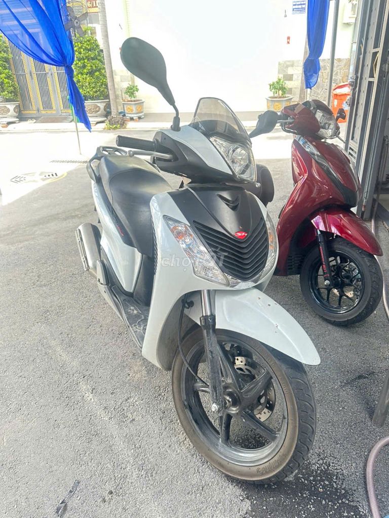 Honda SH 2011 - ảnh 1