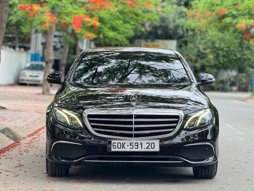 Mercedes-Benz 2019 - ảnh 1