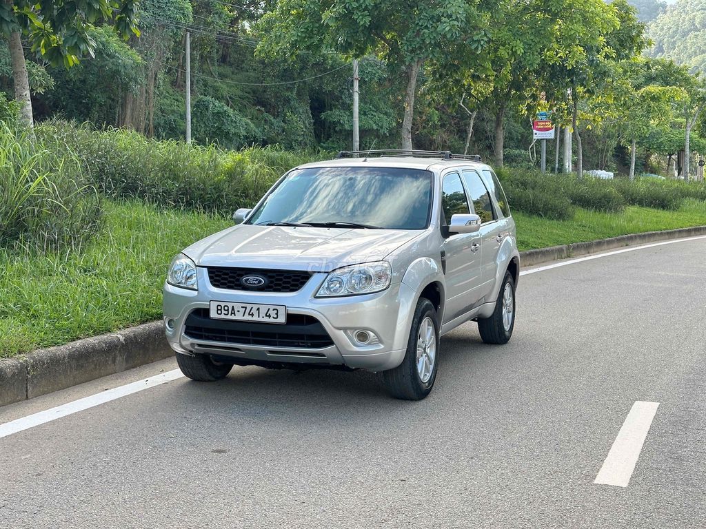 Ford Escape 2012 - ảnh 1