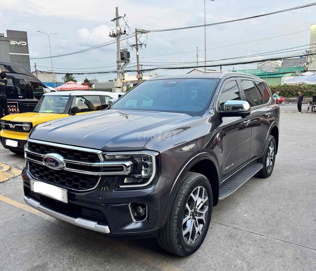 Ford Everest 2023 - ảnh 2