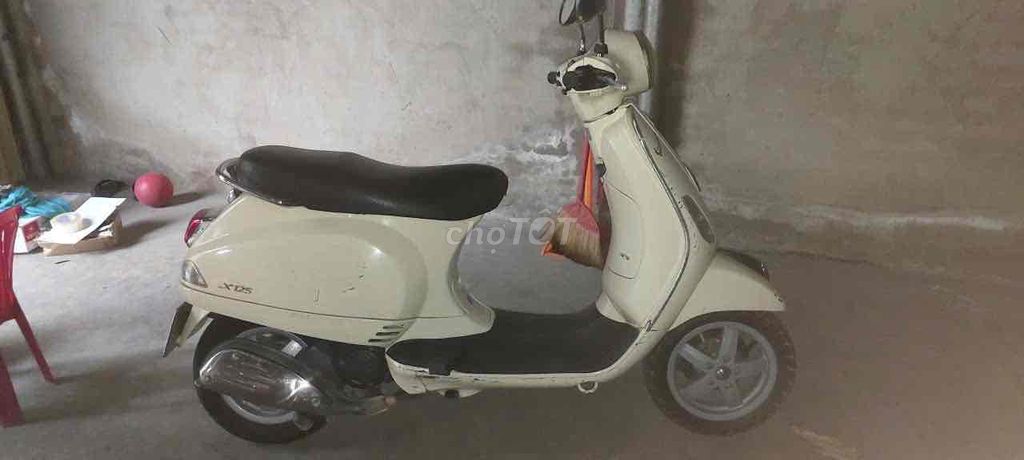 Piaggio Vespa 2011 - ảnh 1