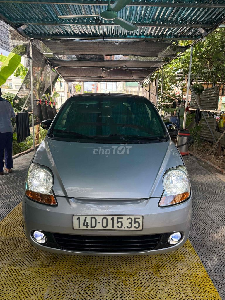 Chevrolet Spark 2011 - ảnh 1