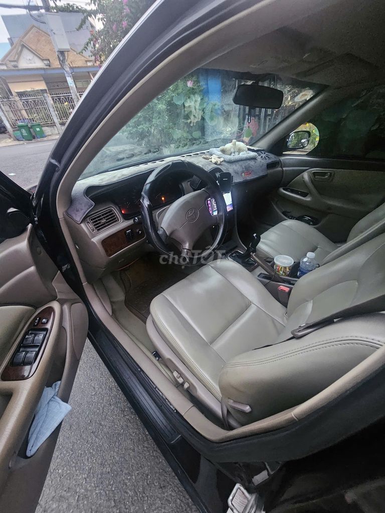 Toyota Camry - ảnh 5