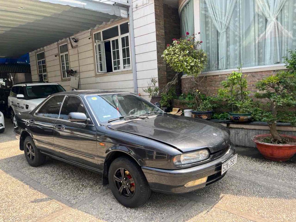 Nissan 1990 - ảnh 1
