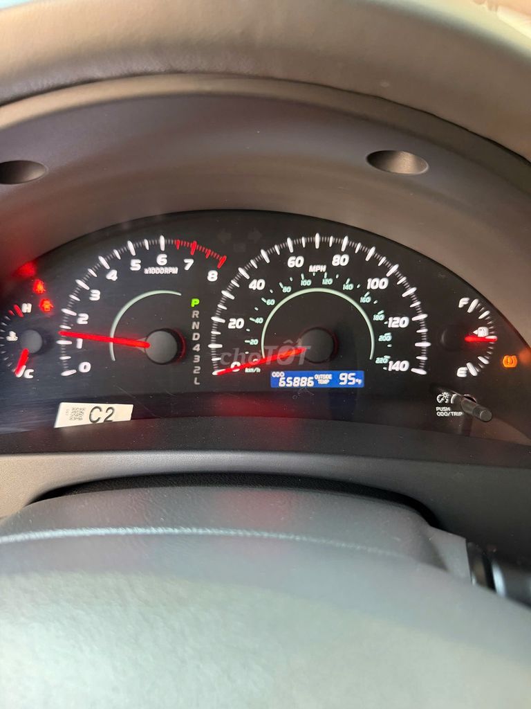 Toyota Camry - ảnh 1
