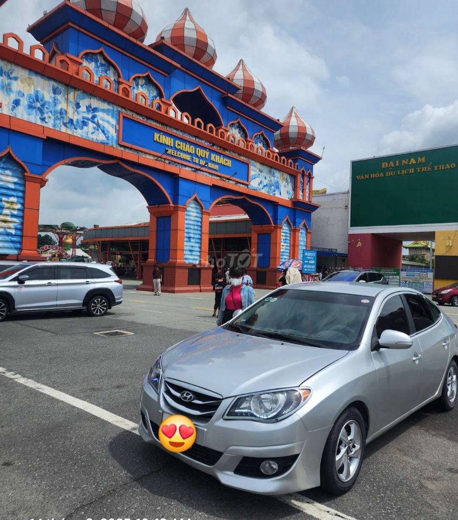 Hyundai Elantra - ảnh 2