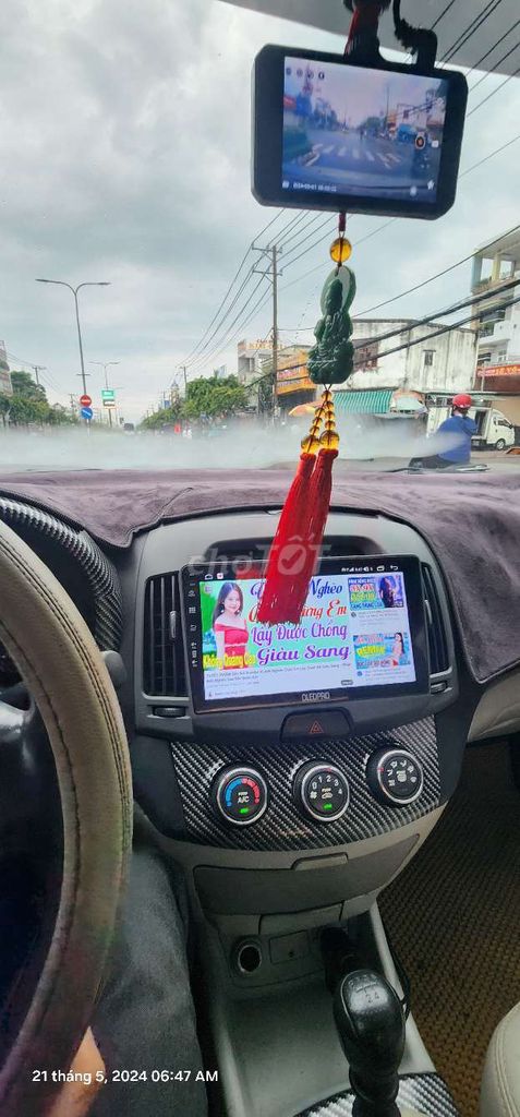 Hyundai Elantra - ảnh 5