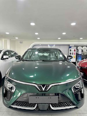 VinFast VF7 Eco - ảnh 1