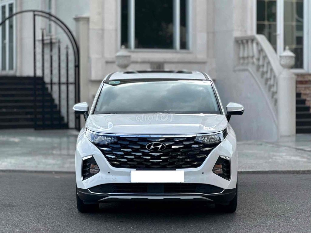 Hyundai Custin 2024 - ảnh 1