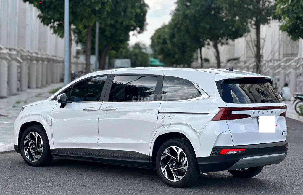 Hyundai Custin 2024 - ảnh 4