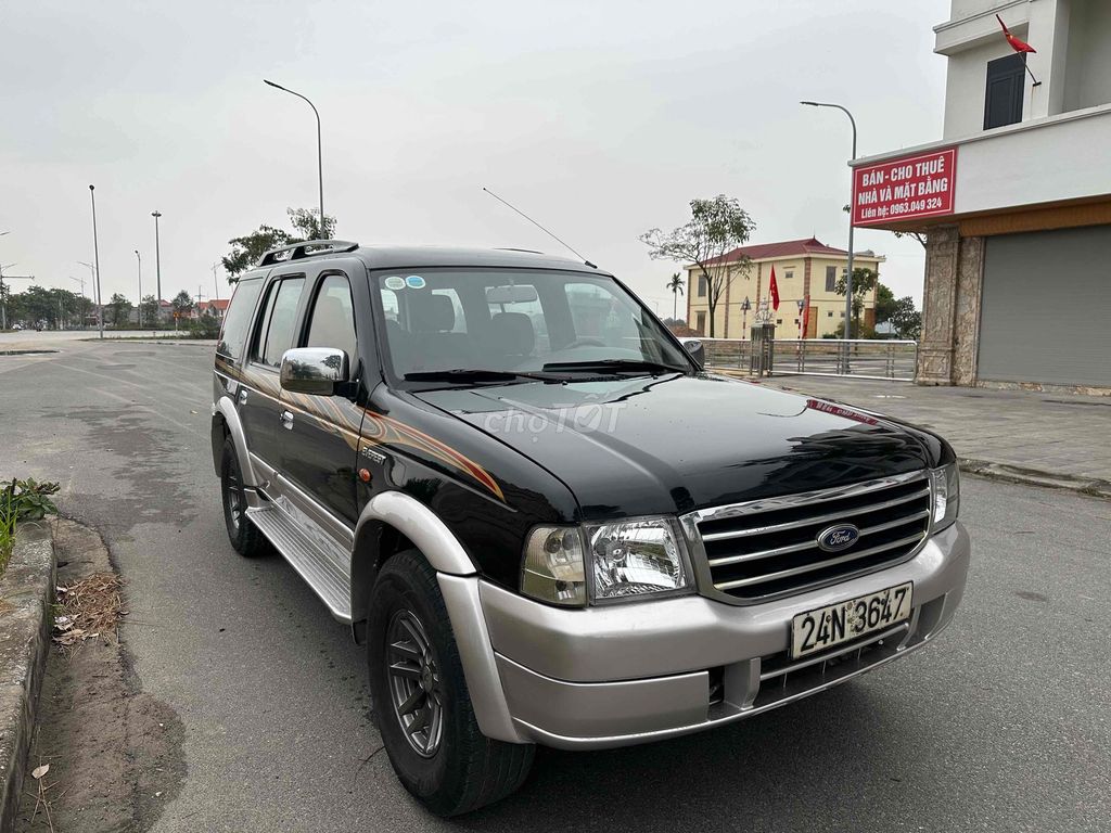 Ford Everest 2006 - ảnh 1