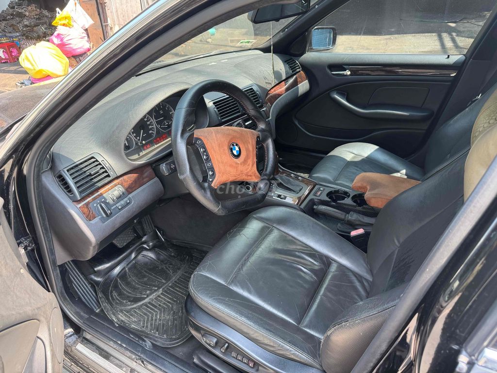 BMW 2005 - ảnh 3