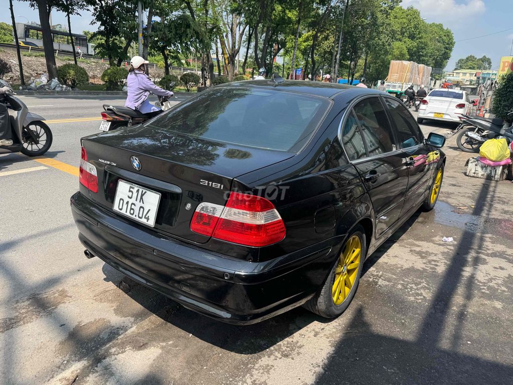 BMW 2005 - ảnh 4
