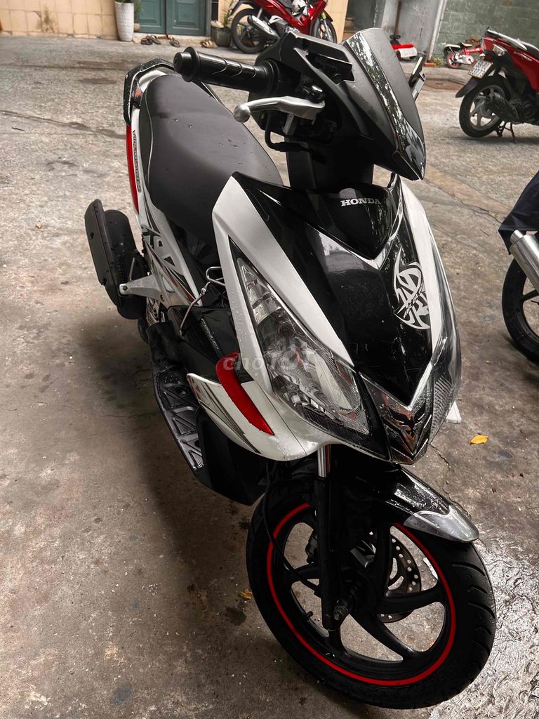 Honda Air Blade 2013 - ảnh 3
