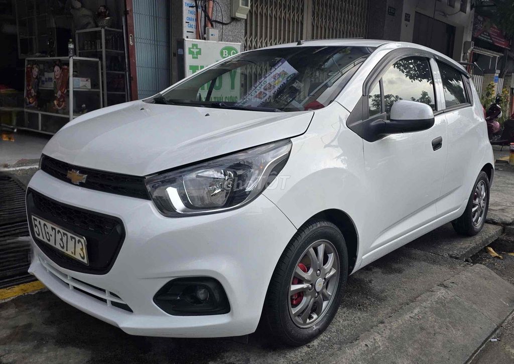Chevrolet Spark 2018 - ảnh 2