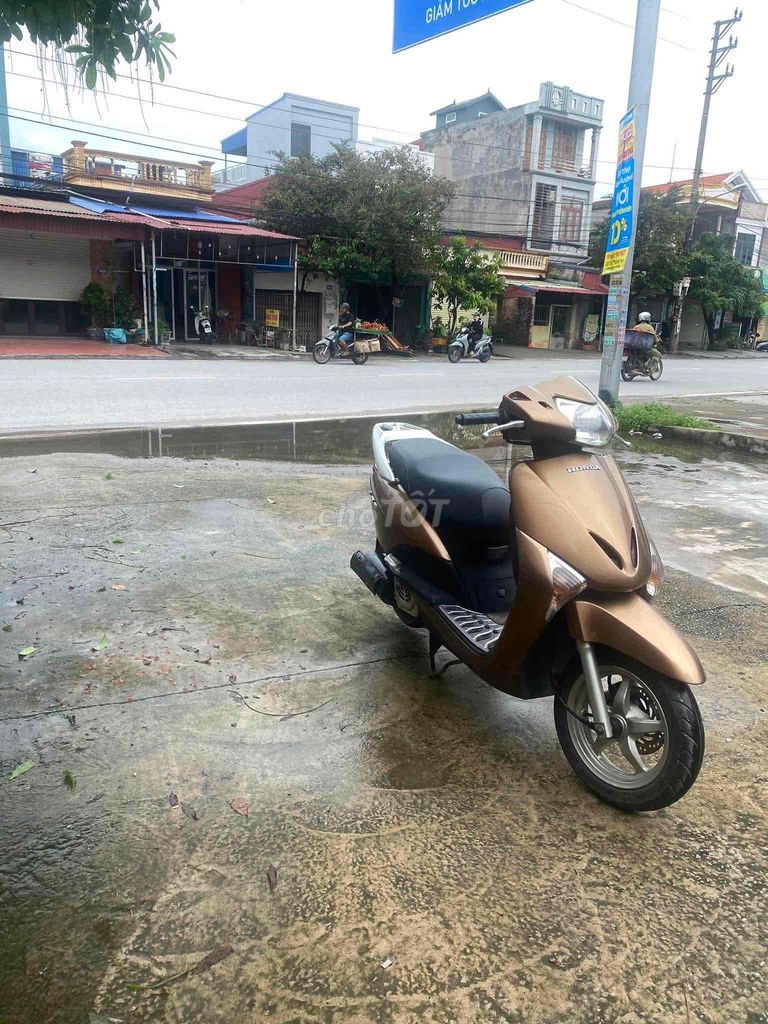 Honda Lead 2011 - ảnh 1