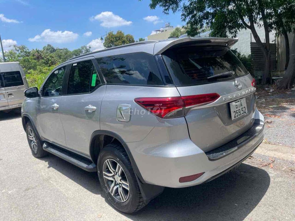 Toyota Fortuner 2018 - ảnh 3