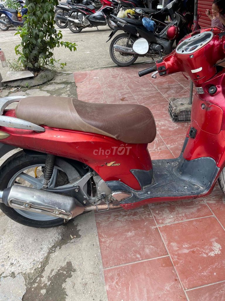Honda SH 2005 - ảnh 2