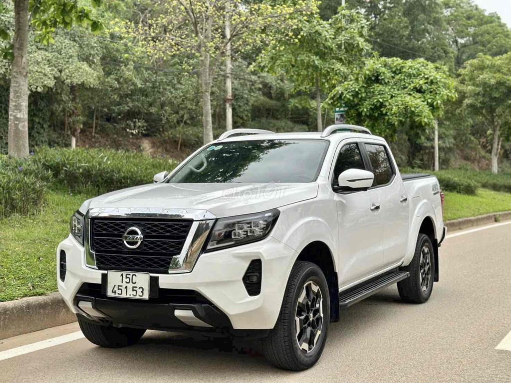 Nissan Navara - ảnh 2