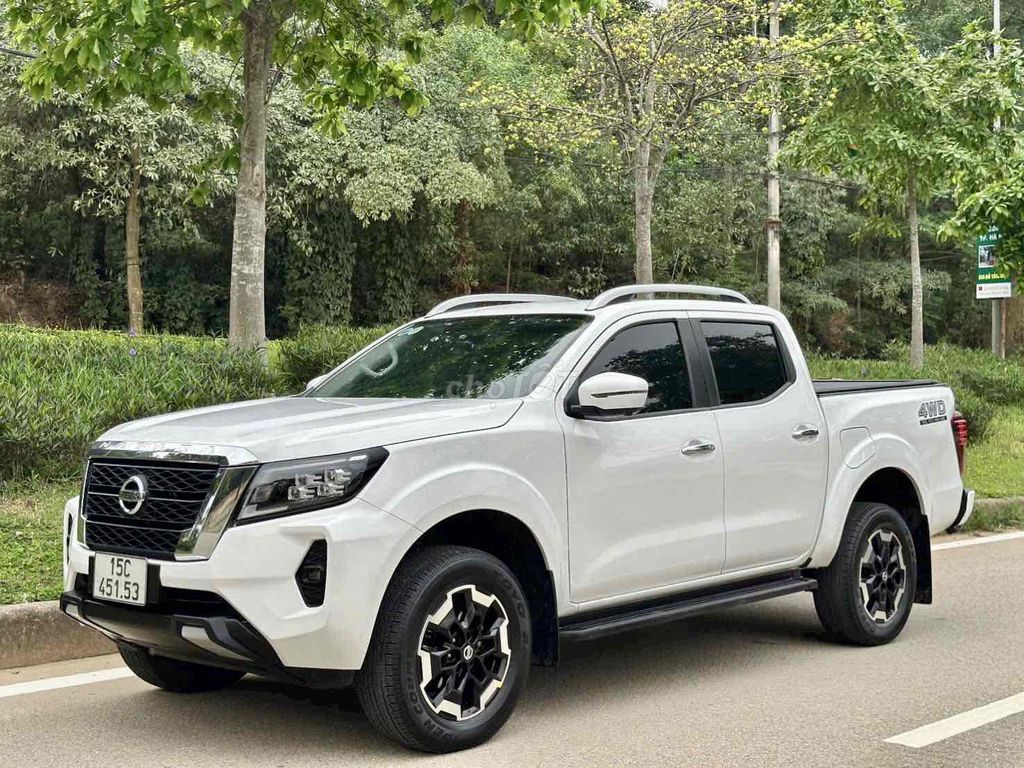 Nissan Navara - ảnh 3