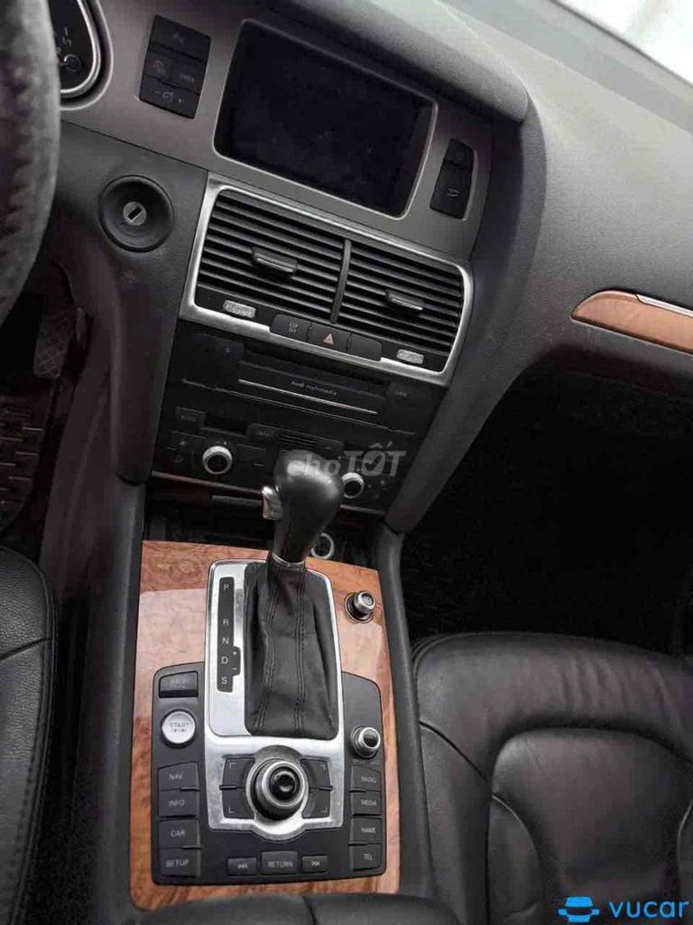 Audi Q7 2009 - ảnh 2