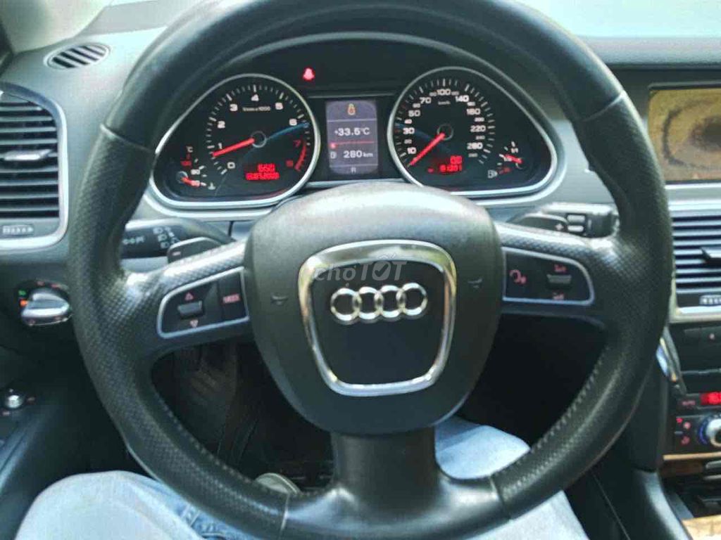 Audi Q7 2009 - ảnh 4