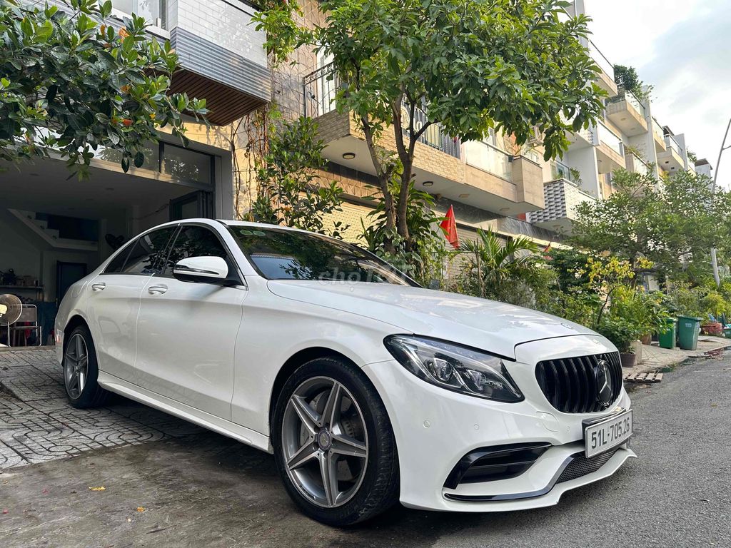 Mercedes-Benz 2016 - ảnh 1