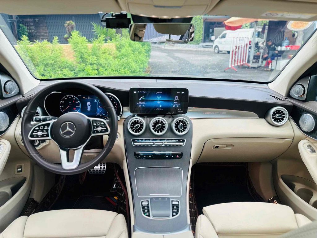 Mercedes-Benz GLC 2020 - ảnh 4