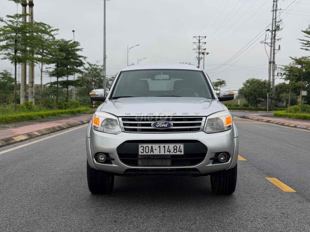 Ford Everest 2013 - ảnh 1
