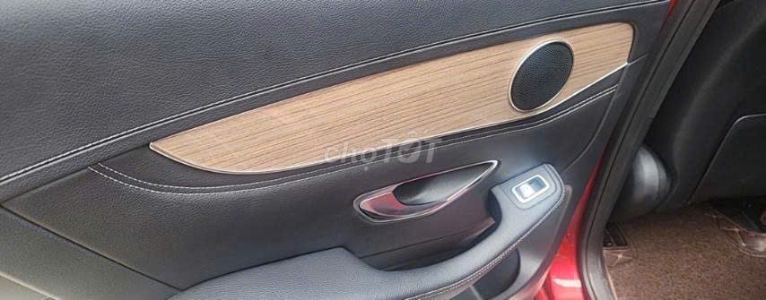 Mercedes-Benz GLC 2016 - ảnh 5
