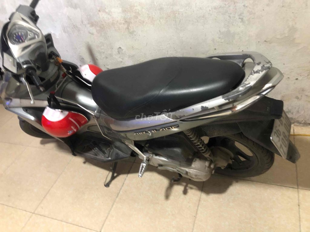 Honda Air Blade 2010 - ảnh 3